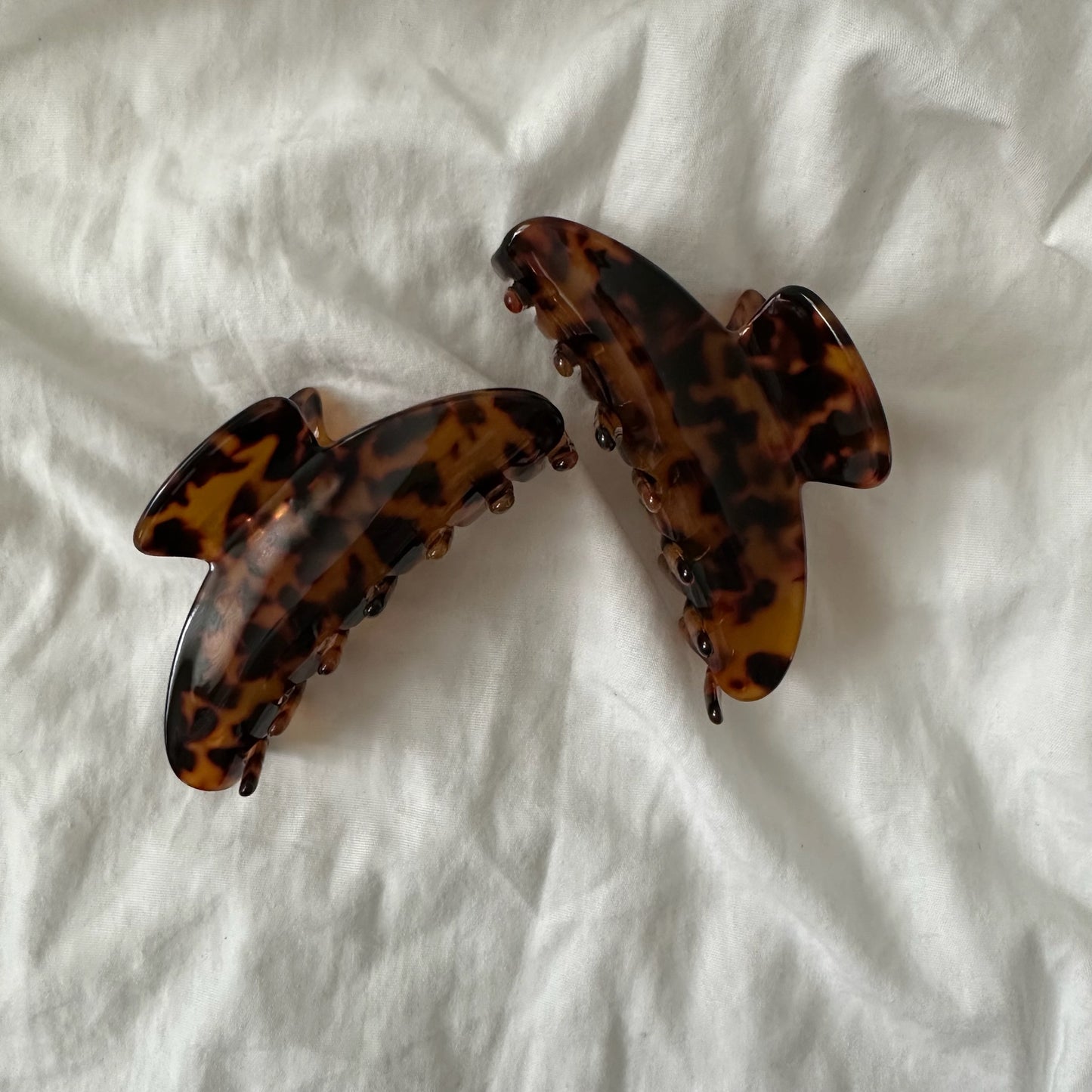 Tortoise shell clip
